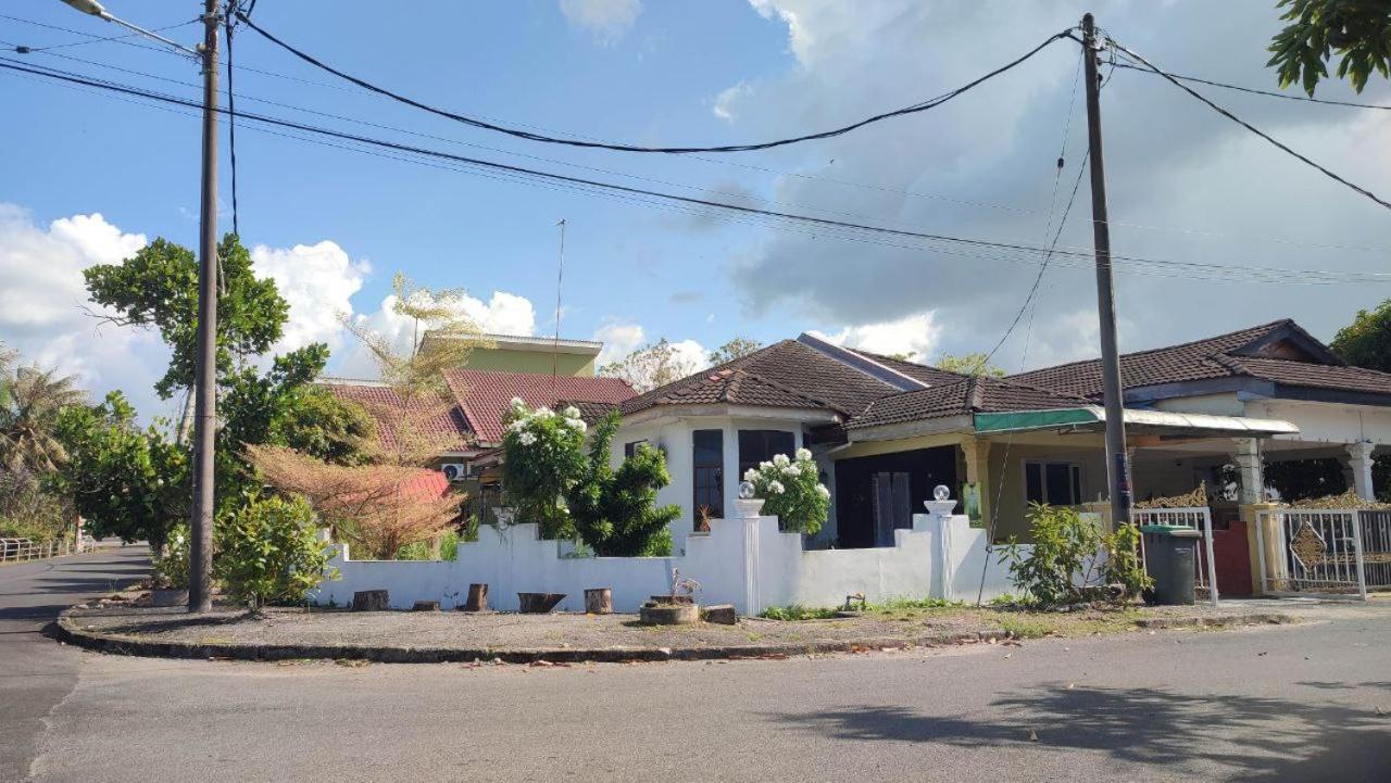 Pulai Field Aa Homestay Кангар Екстериор снимка